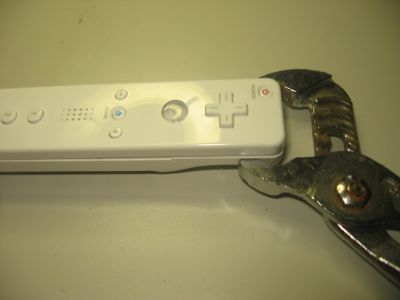 [ wii with adjutable-joint pliers  ]